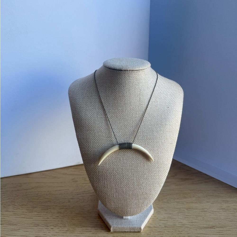 Chan Luu Sterling Silver Horn Nevklace
